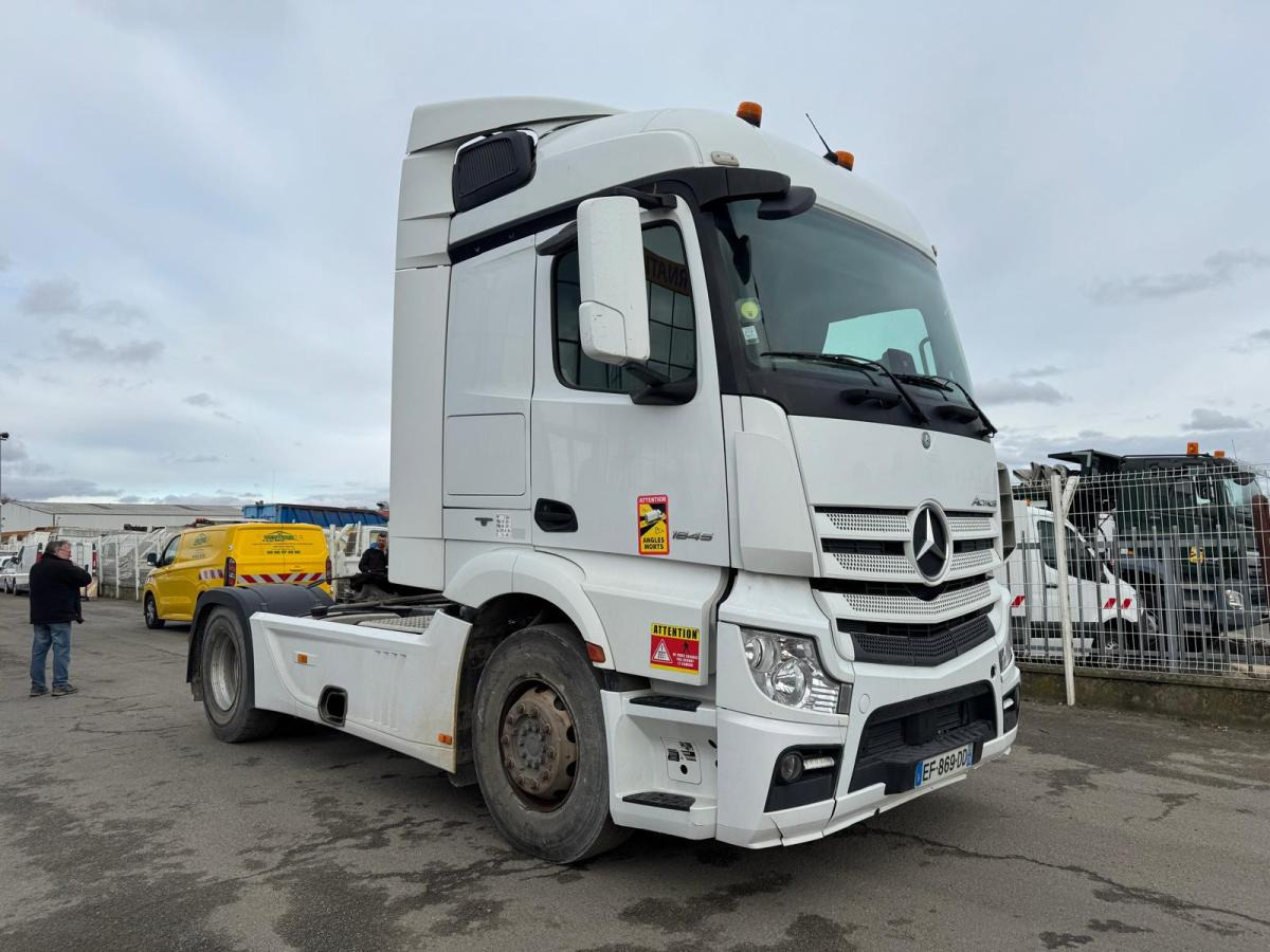 Mercedes Actros 1845 - Cap tractor: Foto 3 Mercedes Actros 1845 - Cap tractor: Foto 3