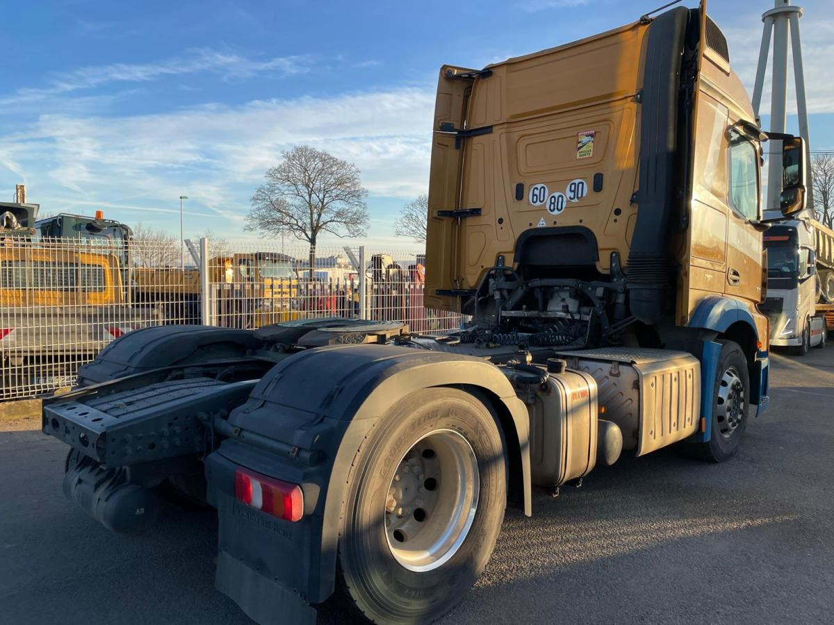 Mercedes Actros 1845 - Cap tractor: Foto 3 Mercedes Actros 1845 - Cap tractor: Foto 3
