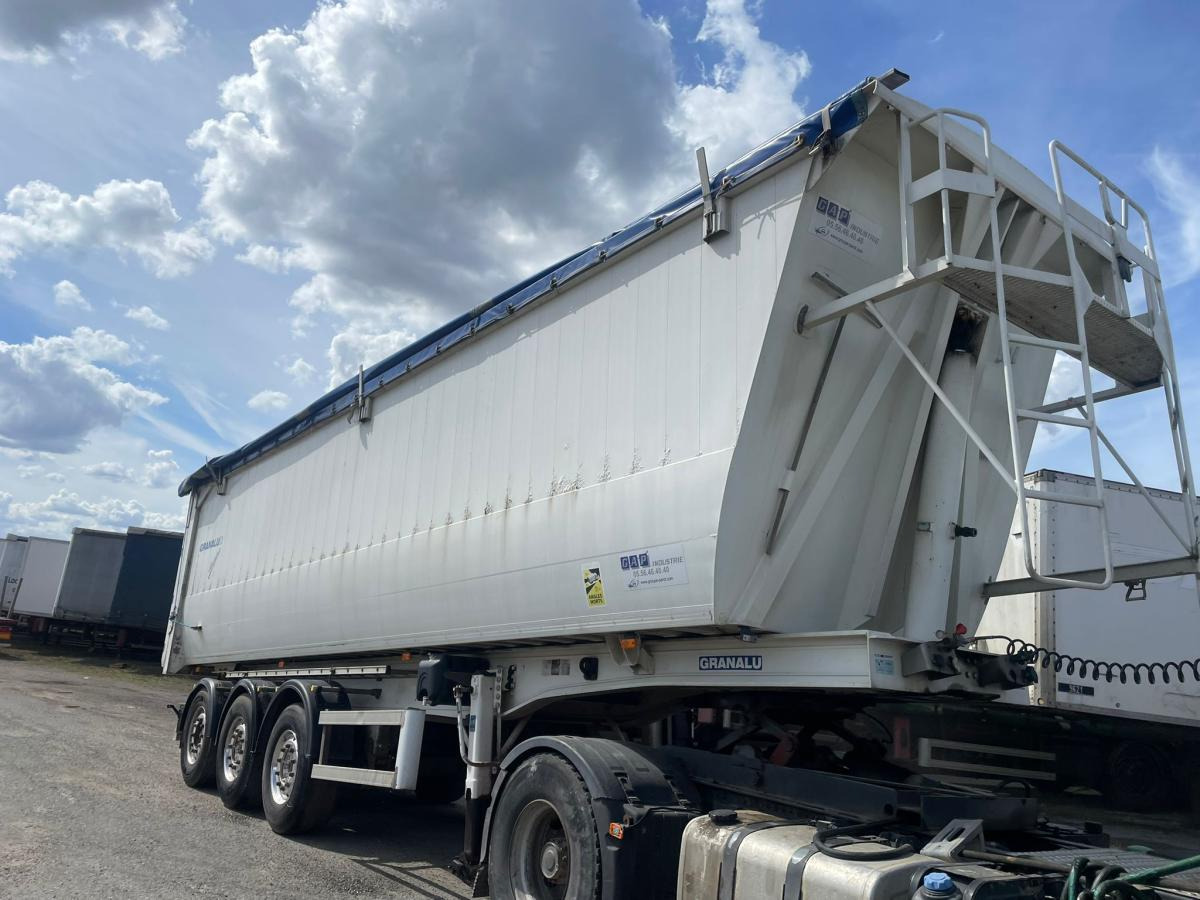 Granalu - Semiremorcă basculantă: Foto 2 Granalu - Semiremorcă basculantă: Foto 2