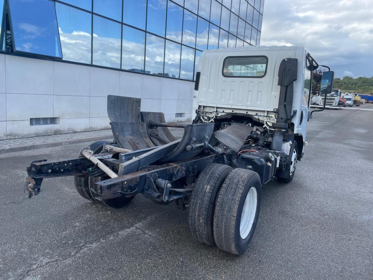 Isuzu - Camion şasiu: Foto 3 Isuzu - Camion şasiu: Foto 3