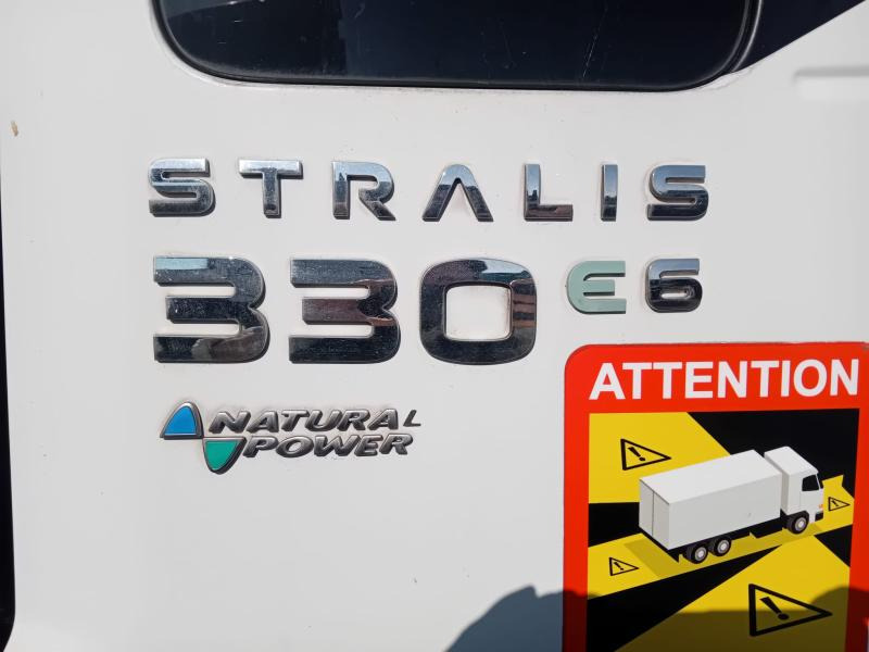 Iveco 330.36 - Camion cu cârlig: Foto 3 Iveco 330.36 - Camion cu cârlig: Foto 3