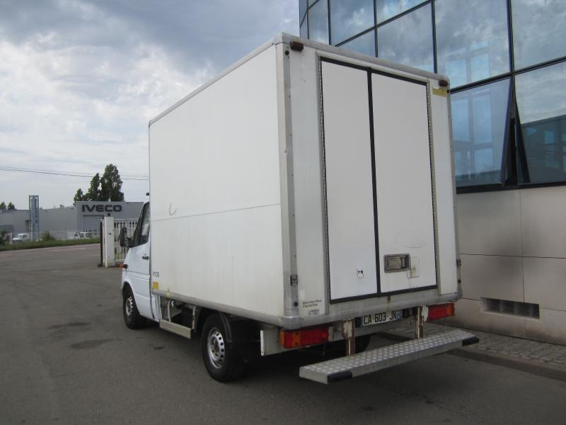 Mercedes 308D - Autoutilitară frigorifica: Foto 3 Mercedes 308D - Autoutilitară frigorifica: Foto 3