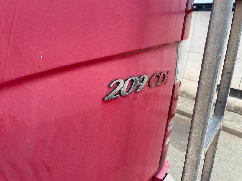 Mercedes Sprinter 209 CDI - Dubă: Foto 4 Mercedes Sprinter 209 CDI - Dubă: Foto 4