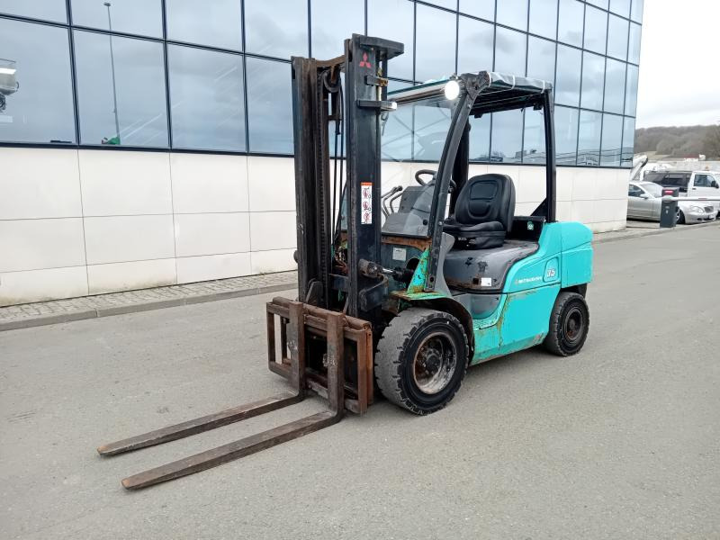 Mitsubishi FD35N - Stivuitor diesel: Foto 2 Mitsubishi FD35N - Stivuitor diesel: Foto 2