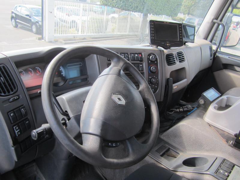 Interior photo 1: Camion cu cârlig Renault Lander 410 DXI