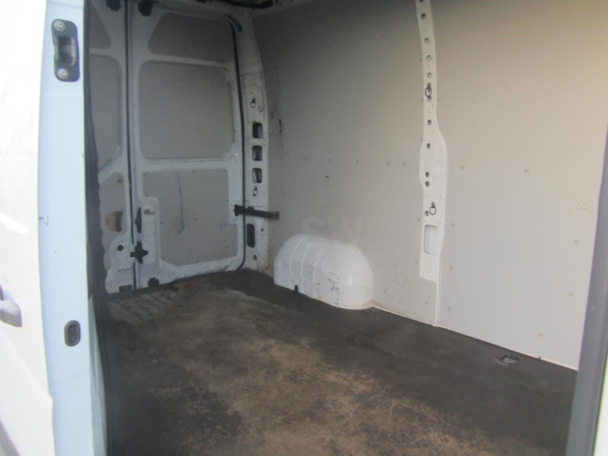 Renault Master 2.3 DCI 125 - Dubă: Foto 4 Renault Master 2.3 DCI 125 - Dubă: Foto 4