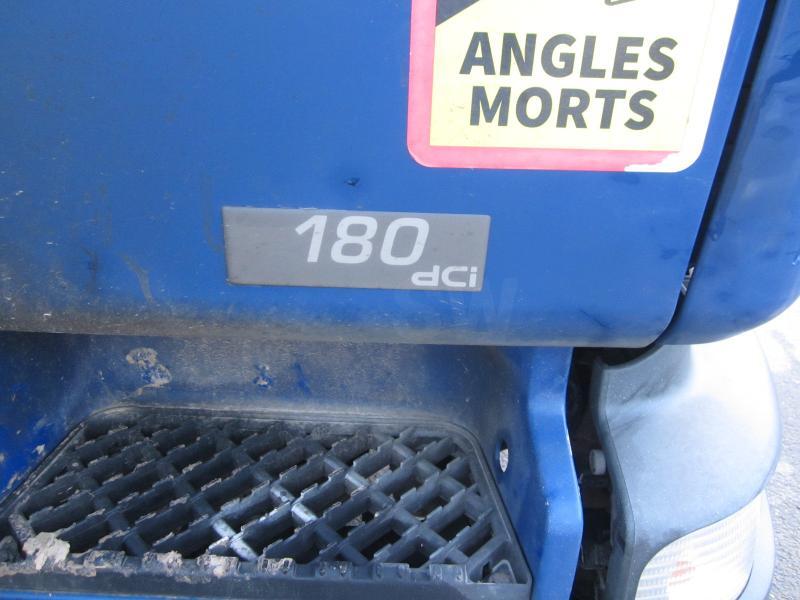 Renault Midlum 180.13 Dci - Camion furgon: Foto 3 Renault Midlum 180.13 Dci - Camion furgon: Foto 3