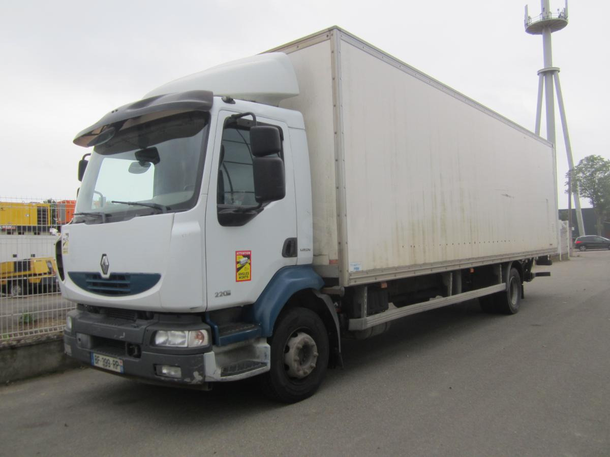Renault Midlum 220 DXI - Camion furgon: Foto 1 Renault Midlum 220 DXI - Camion furgon: Foto 1