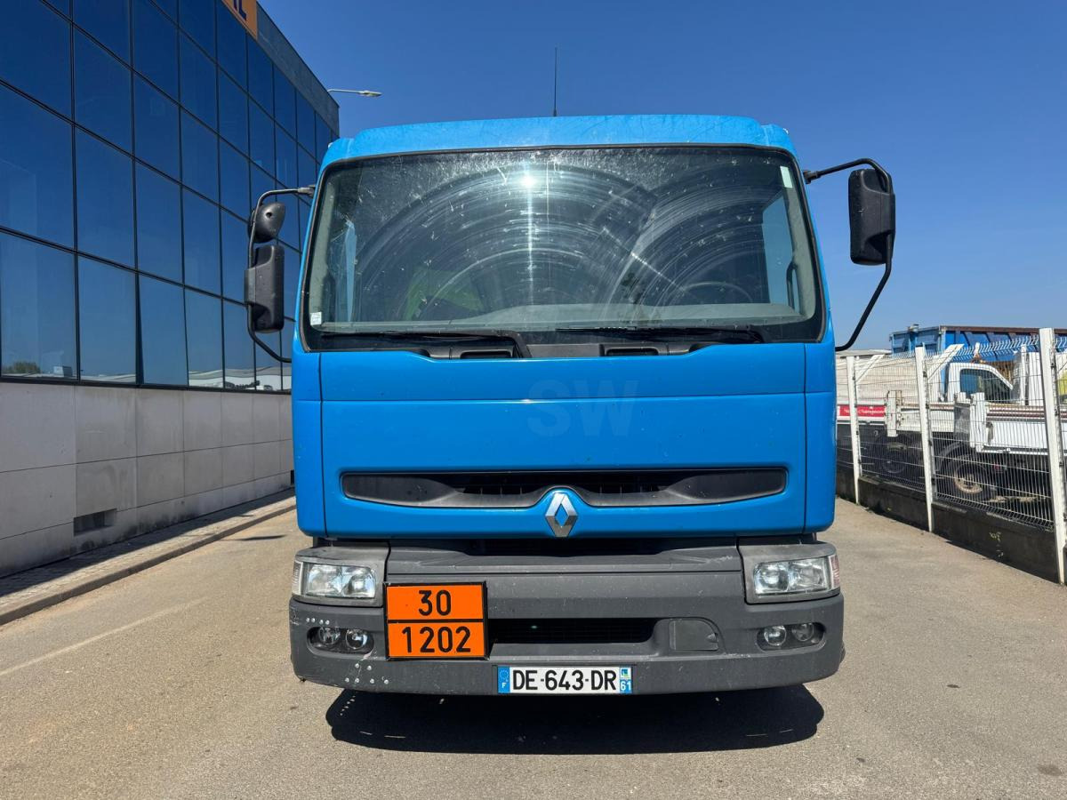 Renault Premium 270 DCI - Camion cisternă: Foto 2 Renault Premium 270 DCI - Camion cisternă: Foto 2