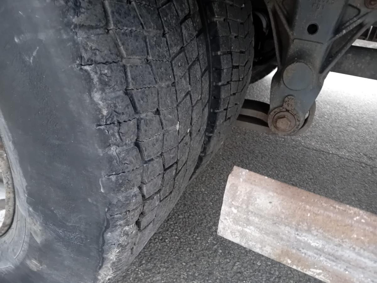 Renault Premium 280 DXI - Camion platformă: Foto 5 Renault Premium 280 DXI - Camion platformă: Foto 5