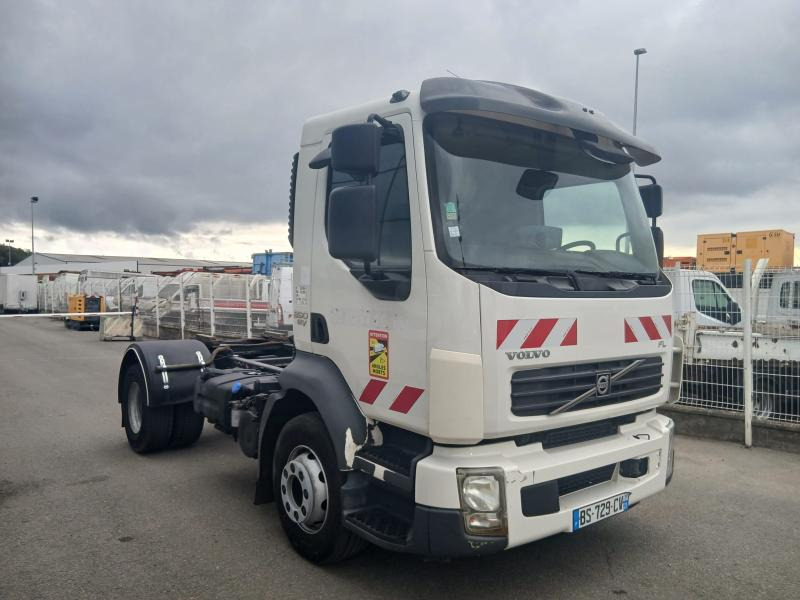 Volvo FL 260 - Camion şasiu: Foto 1 Volvo FL 260 - Camion şasiu: Foto 1