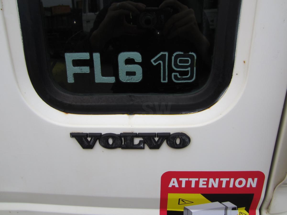 Volvo FL6 19 - Camion cu cârlig: Foto 3 Volvo FL6 19 - Camion cu cârlig: Foto 3