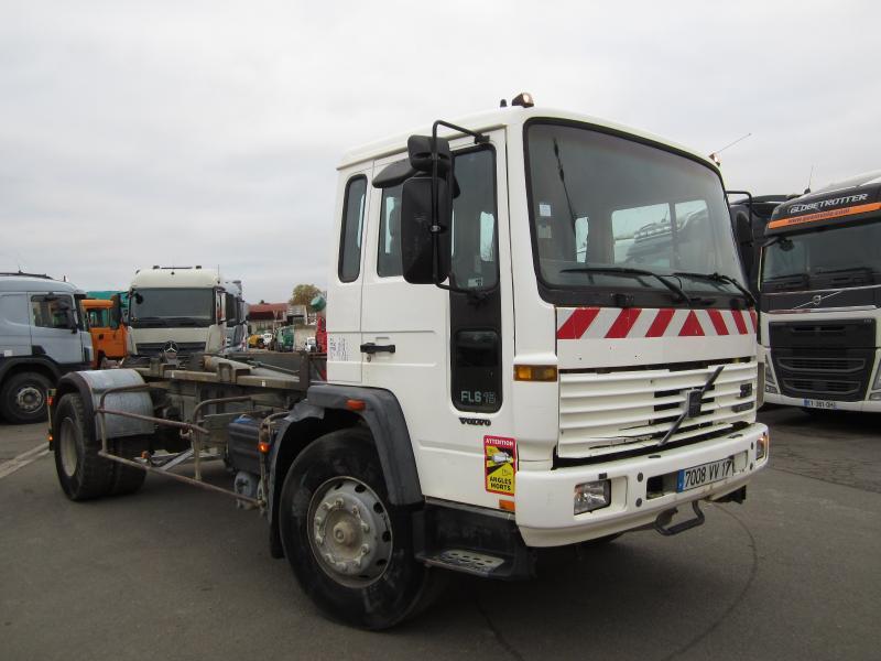 Volvo FL6 19 - Camion cu cârlig: Foto 2 Volvo FL6 19 - Camion cu cârlig: Foto 2