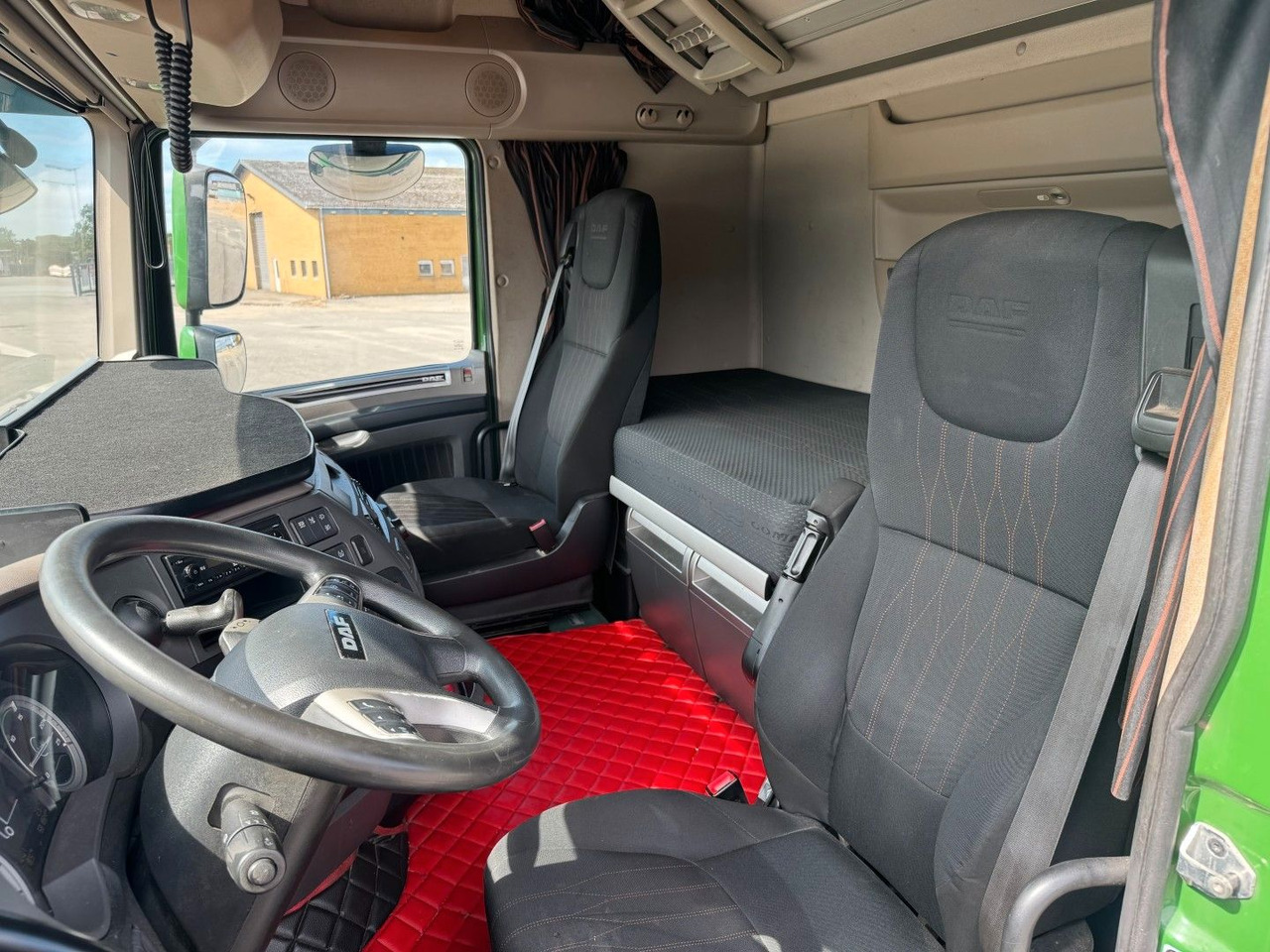 DAF XF 450 4x2 SSC Euro 6 - Cap tractor: Foto 5 DAF XF 450 4x2 SSC Euro 6 - Cap tractor: Foto 5