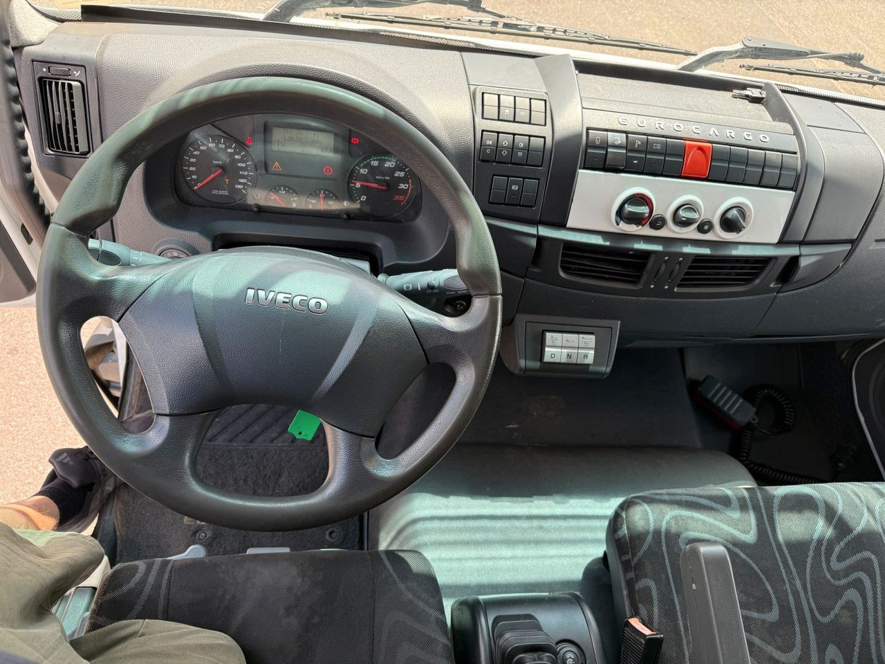 Camion frigider Iveco 180E32 Schmitz / Thermo King T-1200R Spectrum Iveco 180E32 Schmitz / Thermo King T-1200R Spectrum: Foto 6