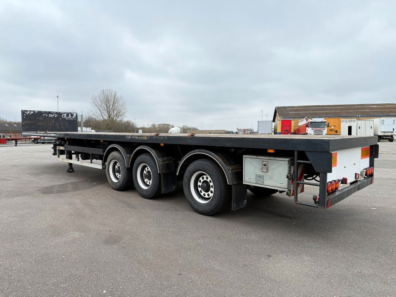 Lag 3 axle 7 m. Extendable / Last Axle Steering - Semiremorcă platformă: Foto 4 Lag 3 axle 7 m. Extendable / Last Axle Steering - Semiremorcă platformă: Foto 4