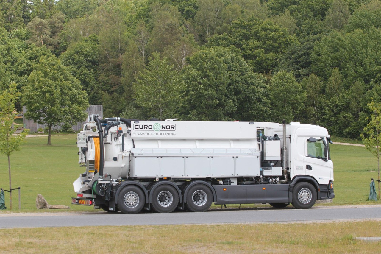 Scania G460 B8x4*4NBMN Bucher FlexLine CM140 - Maşină pentru vidanjări: Foto 3 Scania G460 B8x4*4NBMN Bucher FlexLine CM140 - Maşină pentru vidanjări: Foto 3