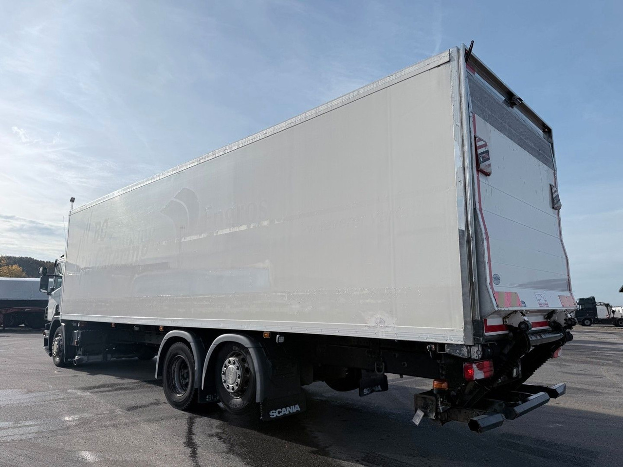 Scania P320 6x2*4 Carrier Supra 1250 Mt 9.80 m Kühl - Camion frigider: Foto 4 Scania P320 6x2*4 Carrier Supra 1250 Mt 9.80 m Kühl - Camion frigider: Foto 4