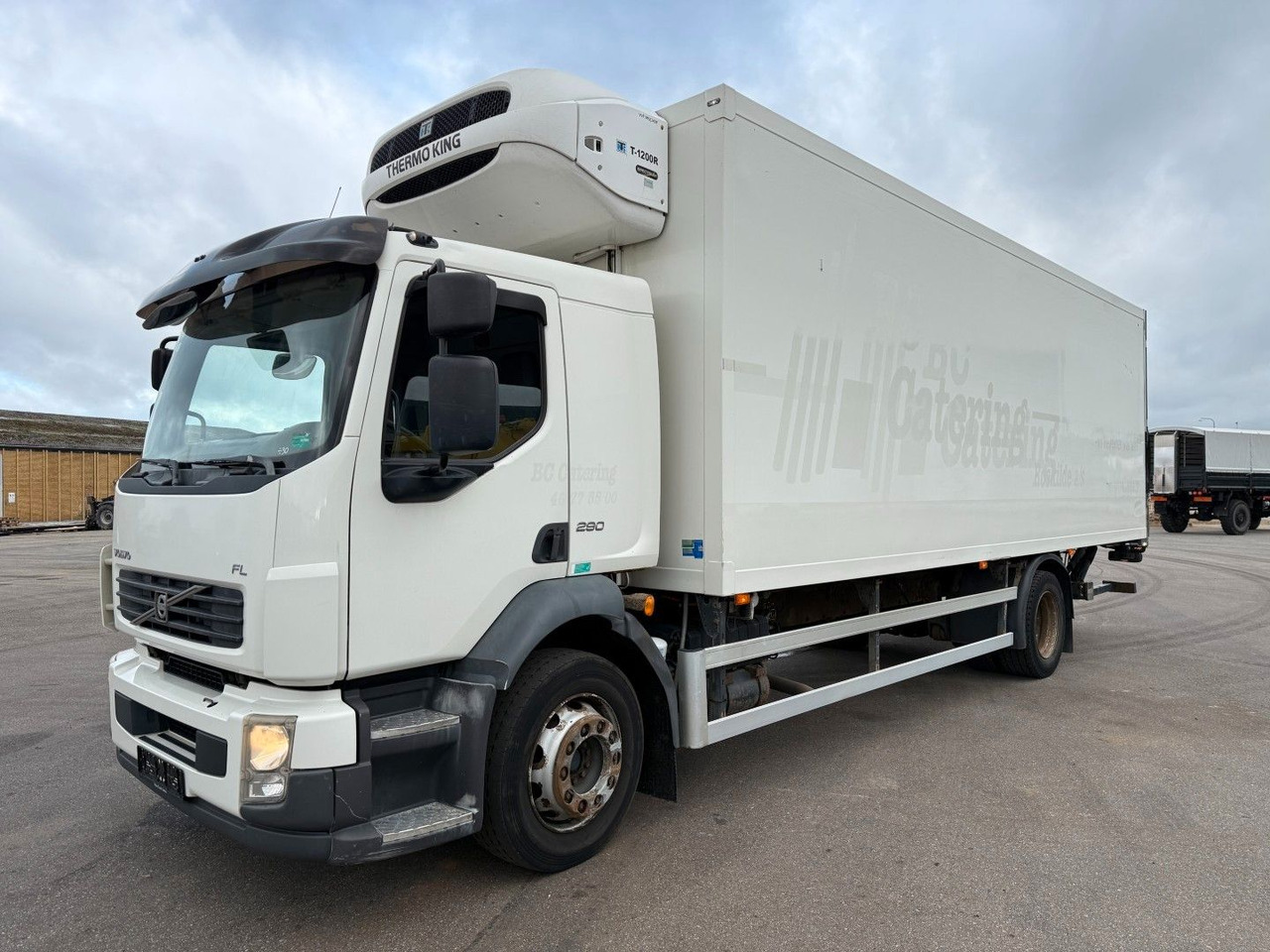 Volvo FL290 4x2 Thermo King T1200-R Euro 5 - Camion frigider: Foto 1 Volvo FL290 4x2 Thermo King T1200-R Euro 5 - Camion frigider: Foto 1