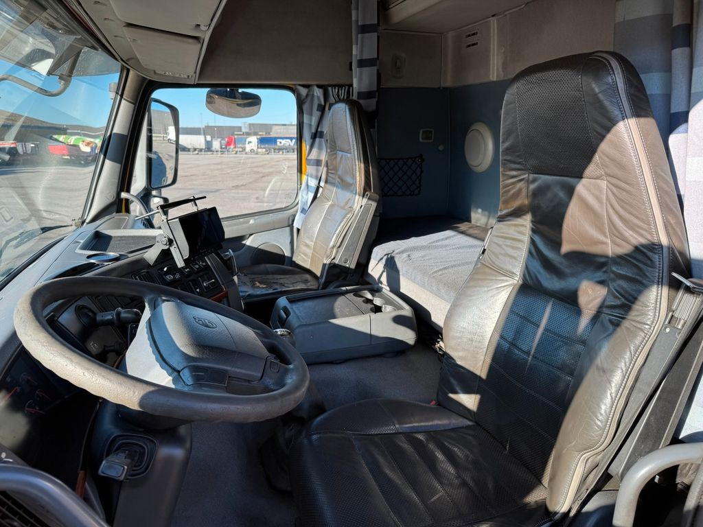 Volvo FM 340 6x2*4 Euro 5 FFG Elephant 10 m3 Volvo FM 340 6x2*4 Euro 5 FFG Elephant 10 m3 - Maşină pentru vidanjări: Foto 5 Volvo FM 340 6x2*4 Euro 5 FFG Elephant 10 m3 Volvo FM 340 6x2*4 Euro 5 FFG Elephant 10 m3 - Maşină pentru vidanjări: Foto 5