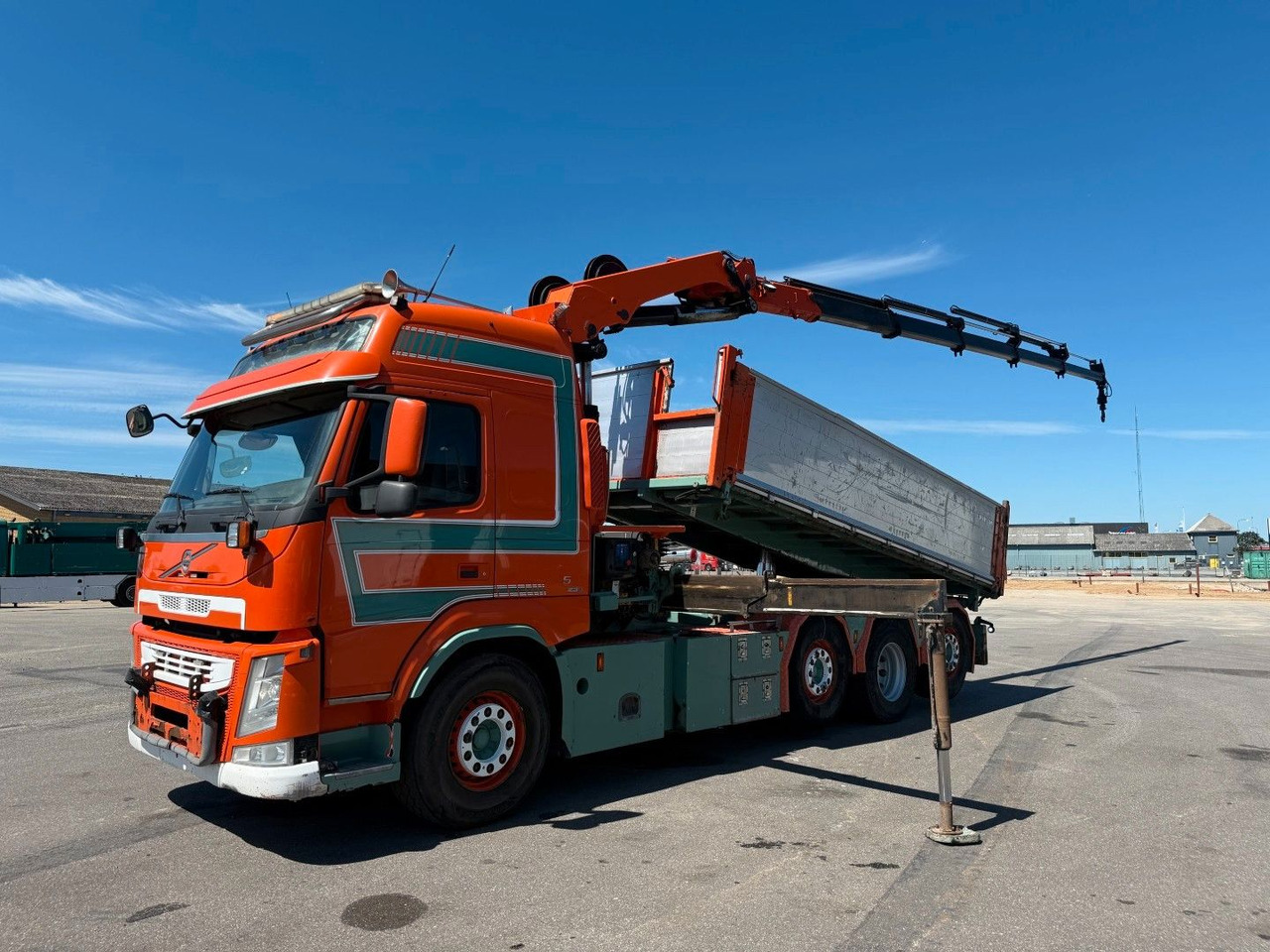 Volvo FM500 8x2*6 Crane HMF 2620 K5 Pendel Tipper - Camion cu macara: Foto 1 Volvo FM500 8x2*6 Crane HMF 2620 K5 Pendel Tipper - Camion cu macara: Foto 1