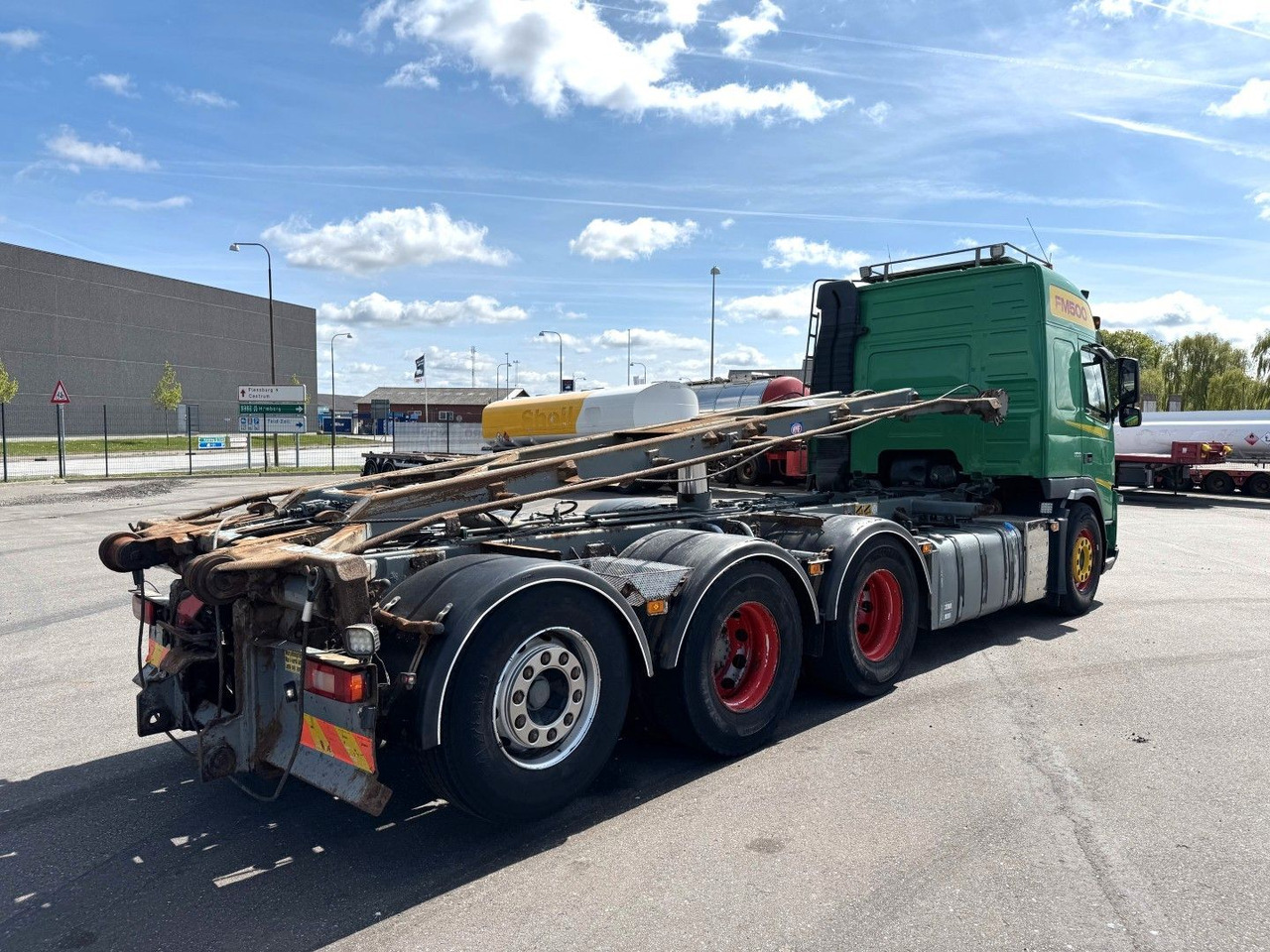 Volvo FM500 8x4*4 HMF Kipper Euro 5 - Camion basculantă: Foto 3 Volvo FM500 8x4*4 HMF Kipper Euro 5 - Camion basculantă: Foto 3
