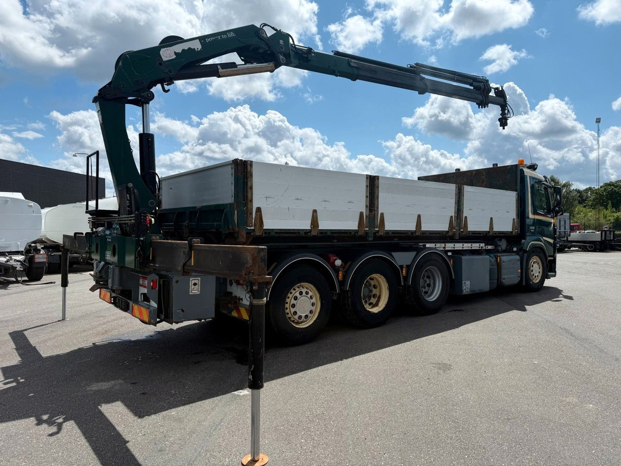 Volvo FM500 8x4*4 Tipper / Crane HMF2620-K5 - Camion basculantă, Camion cu macara: Foto 4 Volvo FM500 8x4*4 Tipper / Crane HMF2620-K5 - Camion basculantă, Camion cu macara: Foto 4