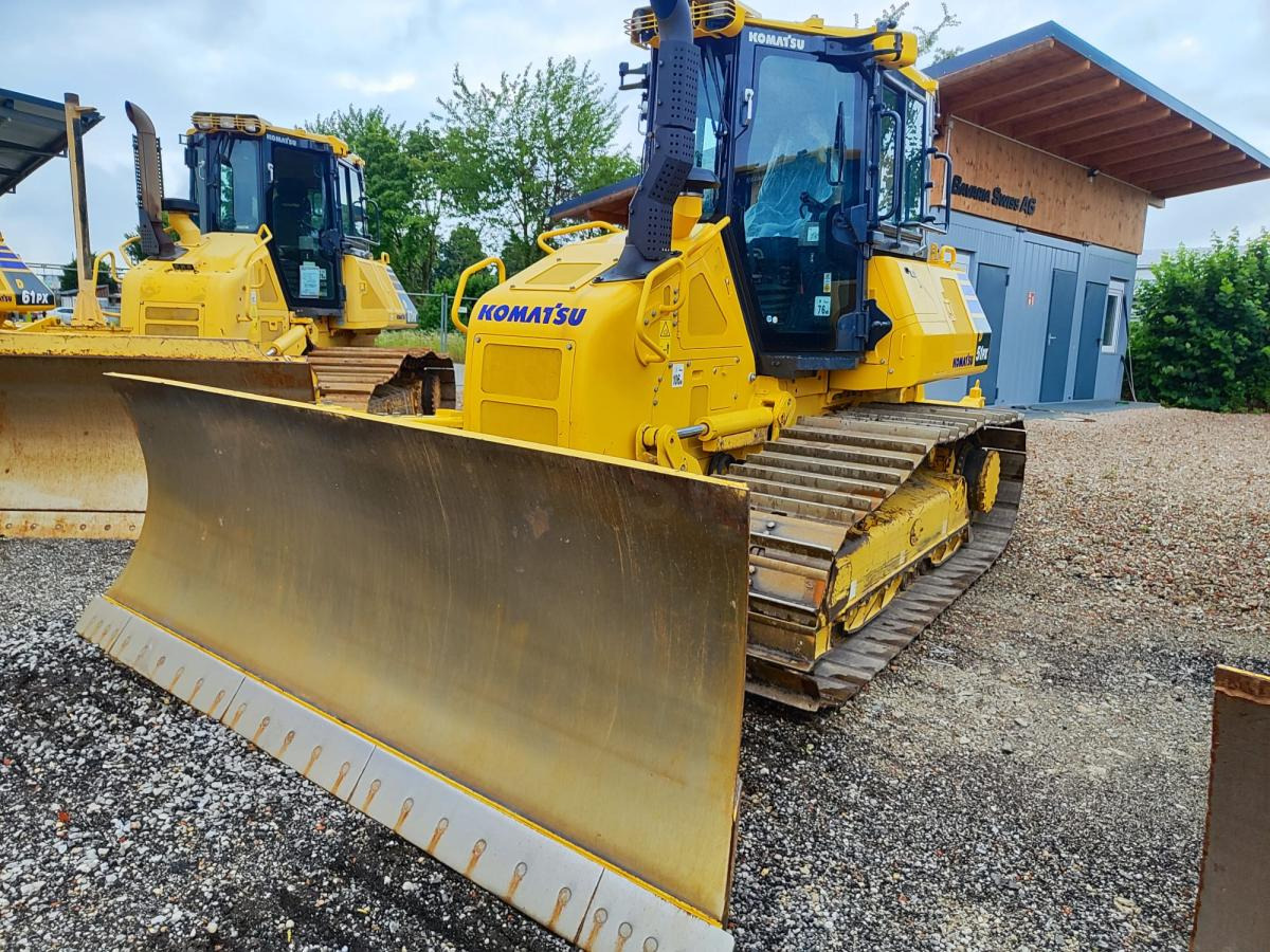 Komatsu D51PX-24 - Buldozer: Foto 2 Komatsu D51PX-24 - Buldozer: Foto 2