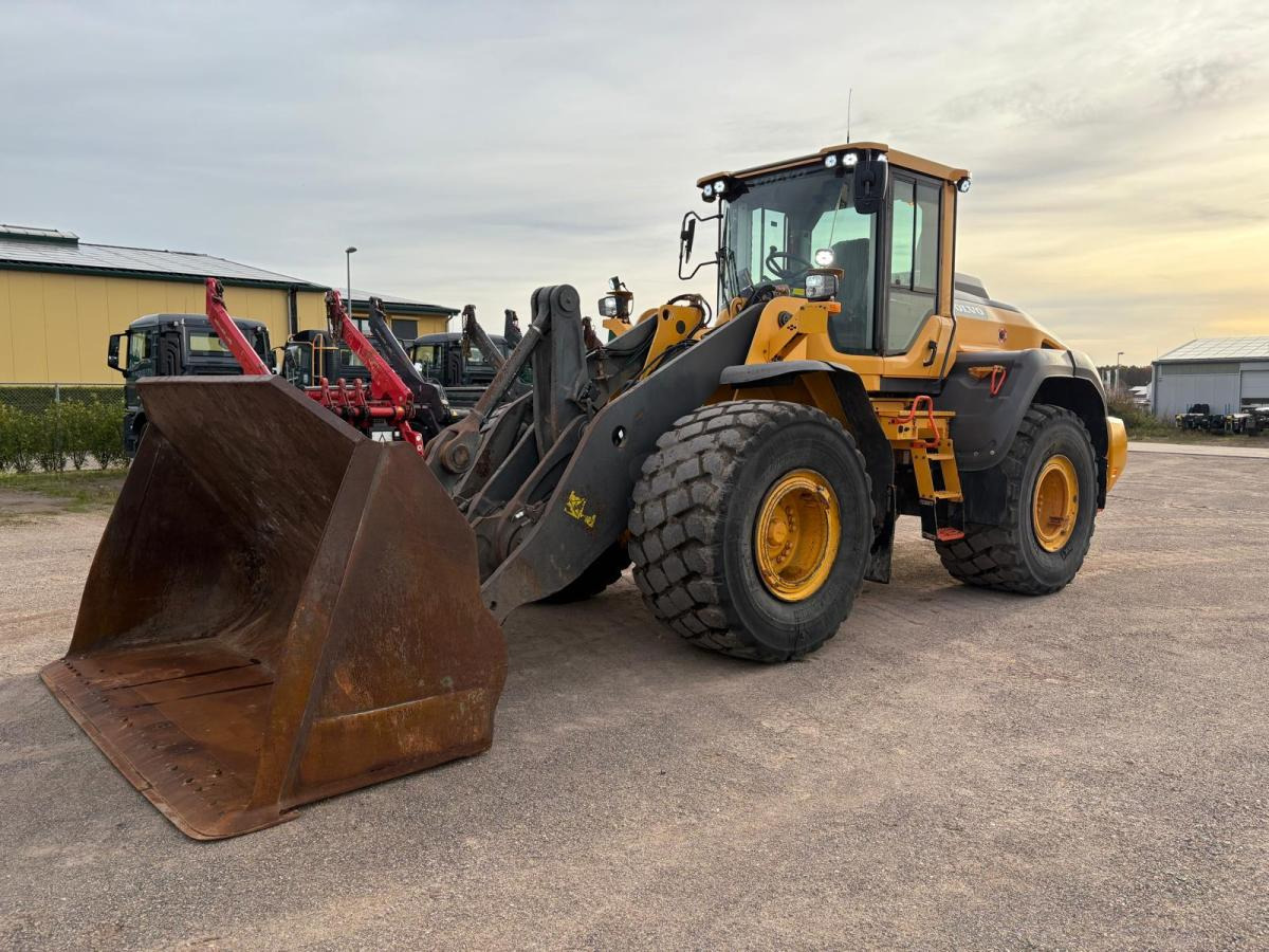 Volvo L120H Long Boom - Încărcător frontal pe pneuri: Foto 2 Volvo L120H Long Boom - Încărcător frontal pe pneuri: Foto 2