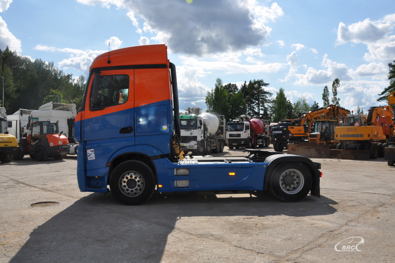 Mercedes-Benz Actros - Cap tractor: Foto 4 Mercedes-Benz Actros - Cap tractor: Foto 4