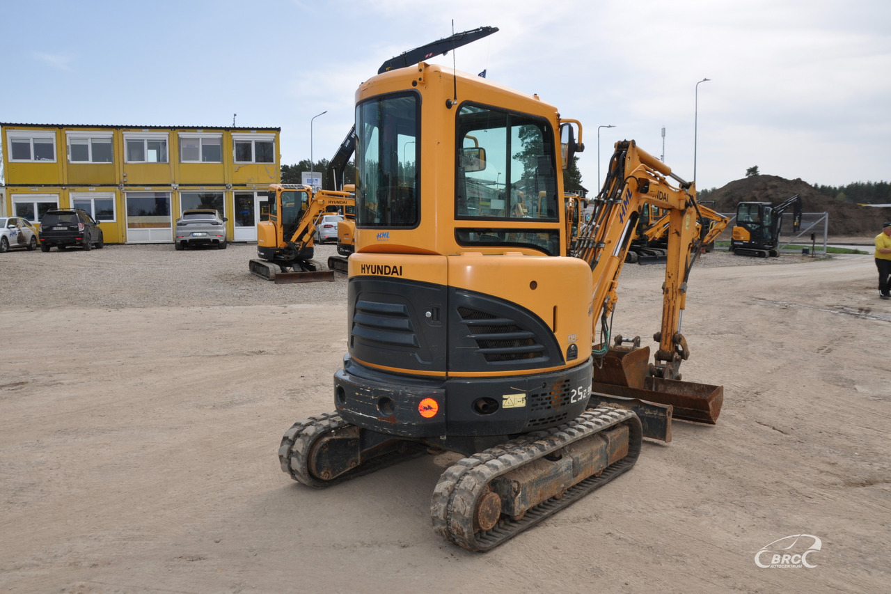Hyundai R25Z-9AK - Mini excavator: Foto 5 Hyundai R25Z-9AK - Mini excavator: Foto 5
