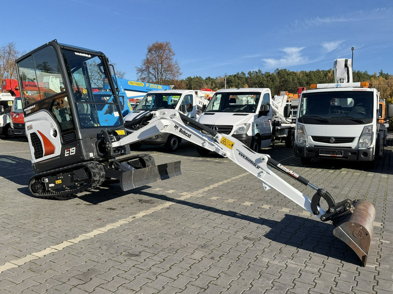 Bobcat E19 Komplet Łyżek Mało Używana Przepracowane tylko 90mth - Mini excavator: Foto 2 Bobcat E19 Komplet Łyżek Mało Używana Przepracowane tylko 90mth - Mini excavator: Foto 2