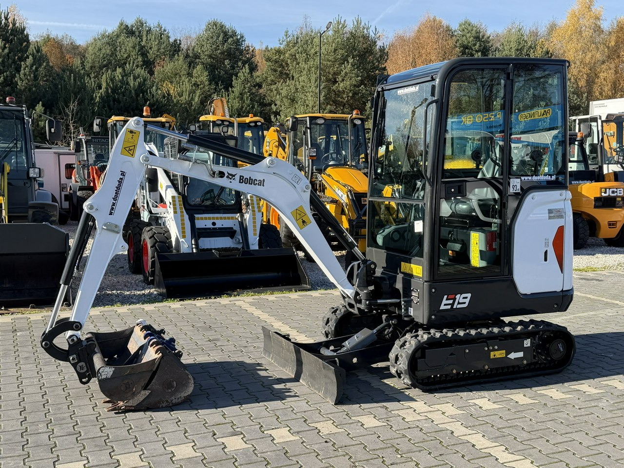 Bobcat E19 Komplet Łyżek Mało Używana Przepracowane tylko 90mth - Mini excavator: Foto 3 Bobcat E19 Komplet Łyżek Mało Używana Przepracowane tylko 90mth - Mini excavator: Foto 3