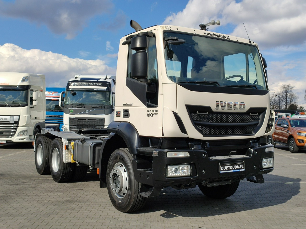 Iveco Trakker 26.410 6x4 Manual Mały Przebieg tylko-46000km - Cap tractor: Foto 3 Iveco Trakker 26.410 6x4 Manual Mały Przebieg tylko-46000km - Cap tractor: Foto 3