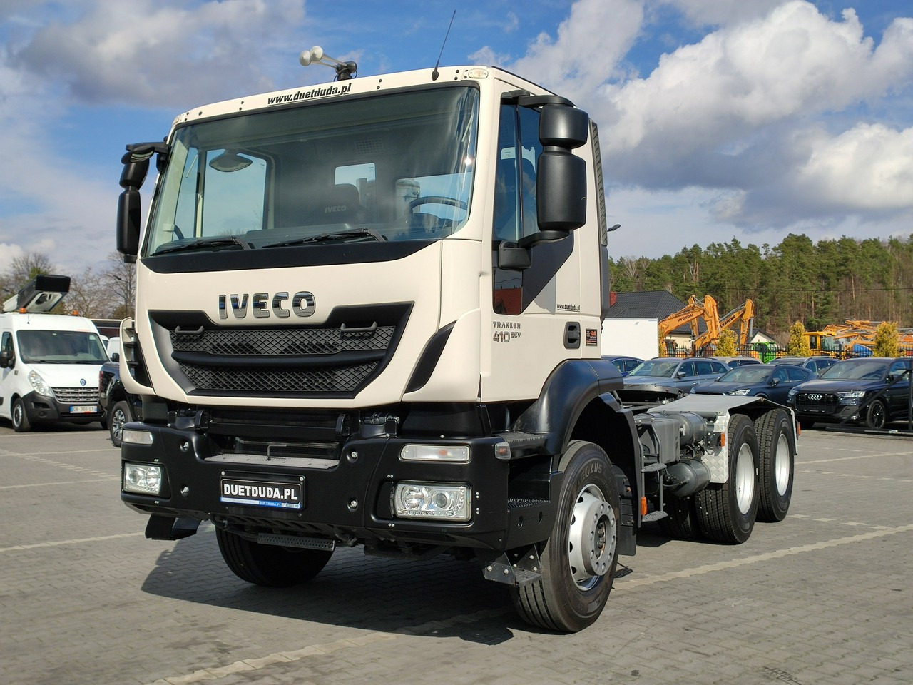 Iveco Trakker 26.410 6x4 Manual Mały Przebieg tylko-46000km - Cap tractor: Foto 4 Iveco Trakker 26.410 6x4 Manual Mały Przebieg tylko-46000km - Cap tractor: Foto 4