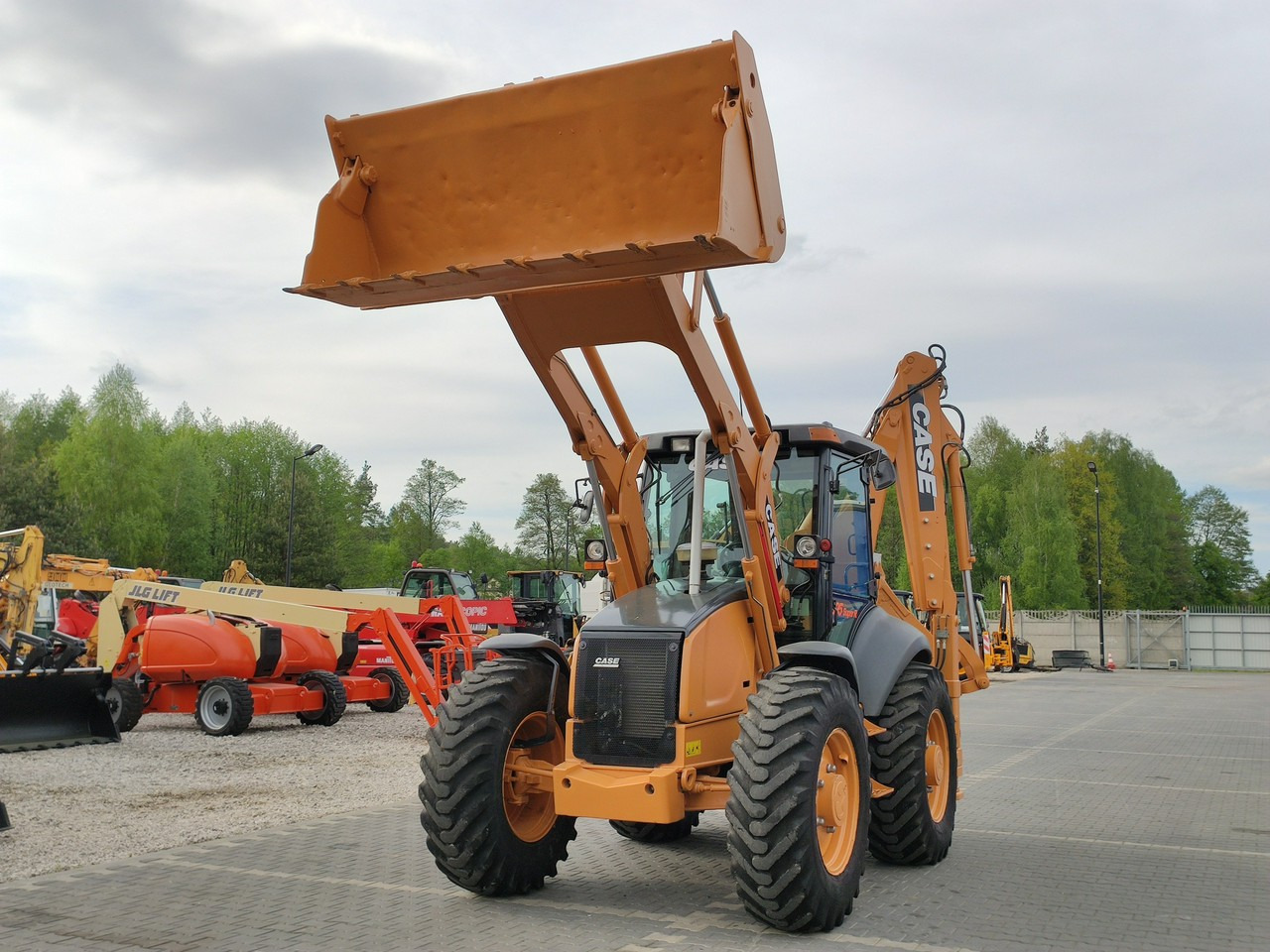 Case 695SR2-4PS - Buldoexcavator: Foto 3 Case 695SR2-4PS - Buldoexcavator: Foto 3