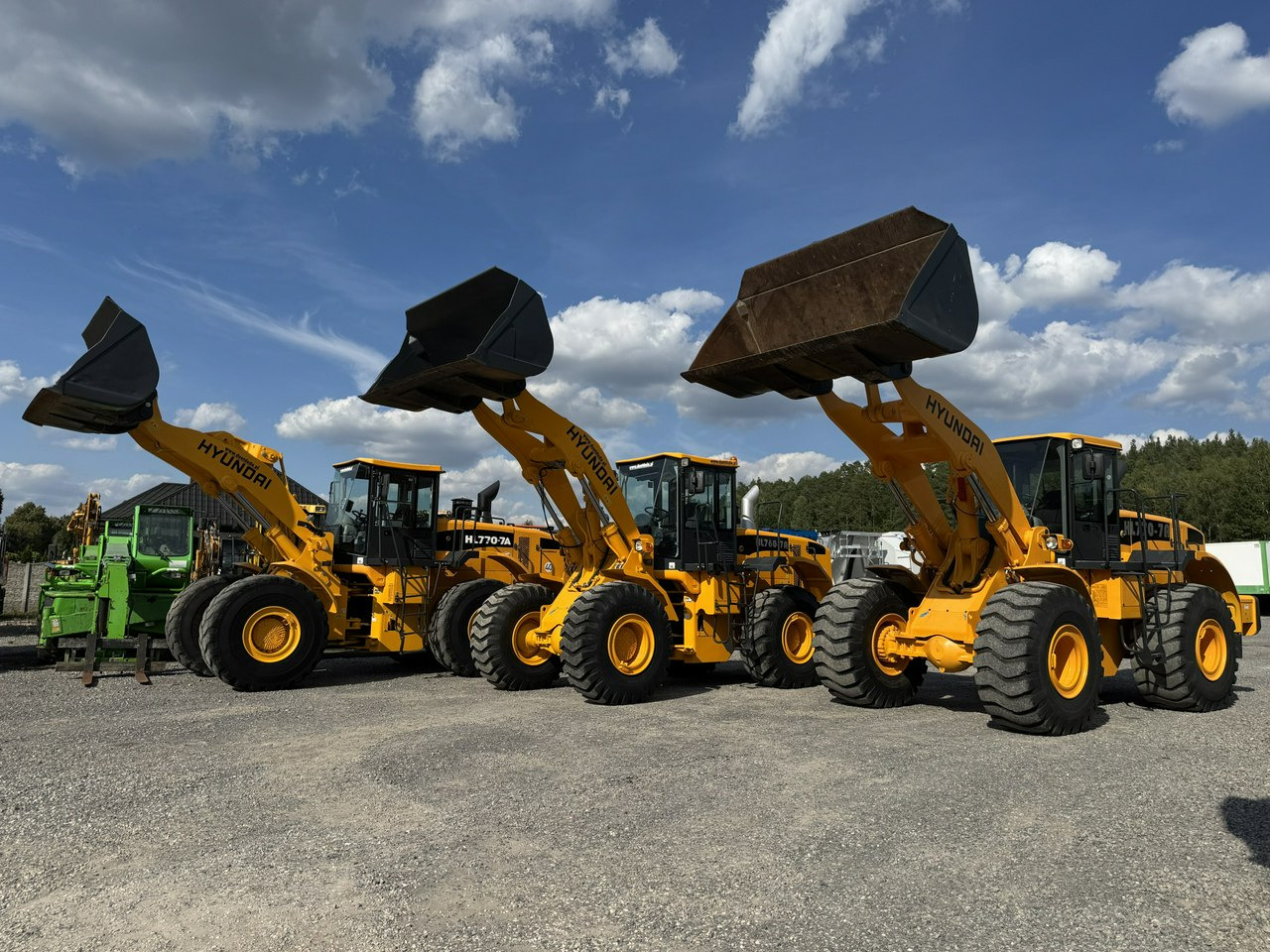 Hyundai HL770-7A - Încărcător frontal pe pneuri: Foto 1 Hyundai HL770-7A - Încărcător frontal pe pneuri: Foto 1