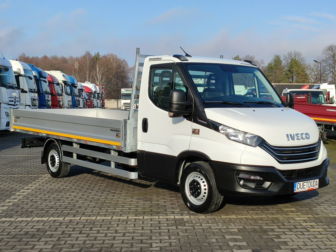Iveco Daily 35S16 V - Autoutilitară cu platformă: Foto 1 Iveco Daily 35S16 V - Autoutilitară cu platformă: Foto 1