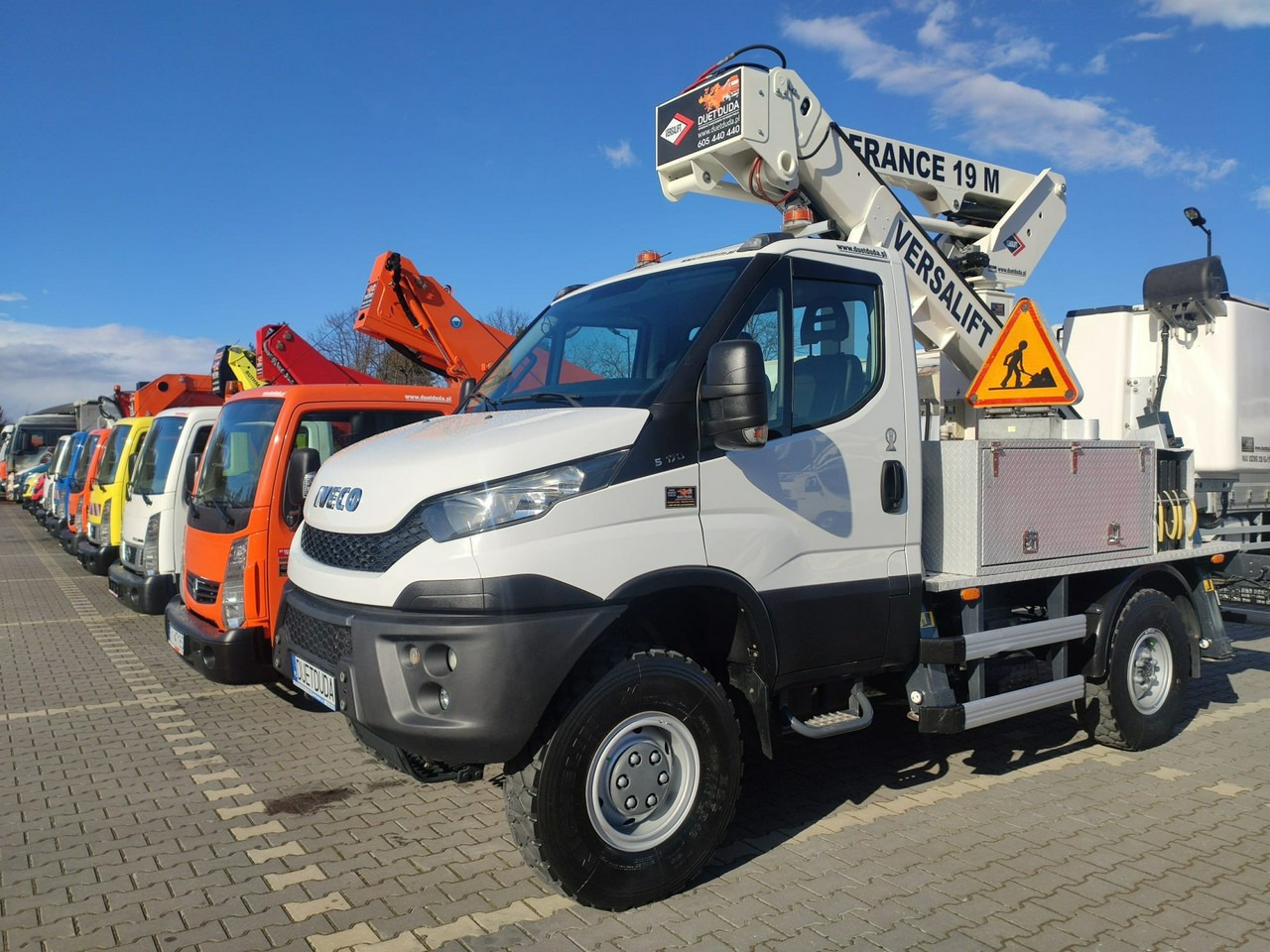 Iveco Daily 55S17W 4x4 Zwyżka 19m Versalift Lat 55 TB Time France - Camion cu nacela: Foto 1 Iveco Daily 55S17W 4x4 Zwyżka 19m Versalift Lat 55 TB Time France - Camion cu nacela: Foto 1