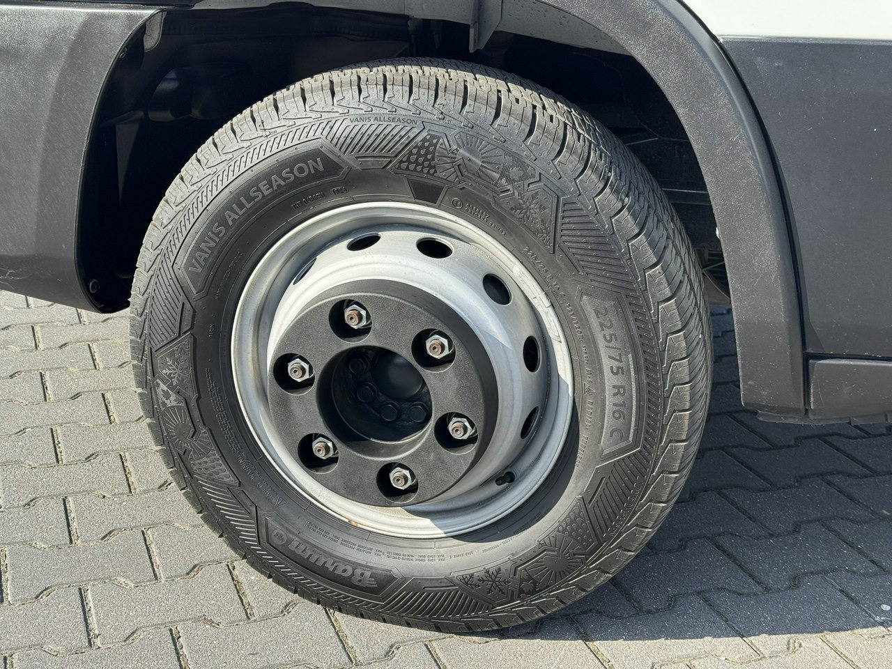 Iveco Daily 72C18 Mroźnia HI-MATIC 14 Euro Palet - Autoutilitară frigorifica: Foto 5 Iveco Daily 72C18 Mroźnia HI-MATIC 14 Euro Palet - Autoutilitară frigorifica: Foto 5