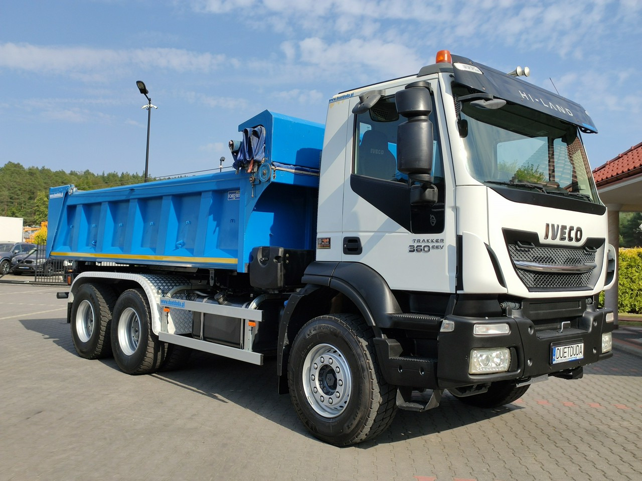 Iveco Trakker 360 EEV Manual 6x4 Wywrot 3-stronny Hydroburta Bok i Tył - Camion basculantă: Foto 2 Iveco Trakker 360 EEV Manual 6x4 Wywrot 3-stronny Hydroburta Bok i Tył - Camion basculantă: Foto 2