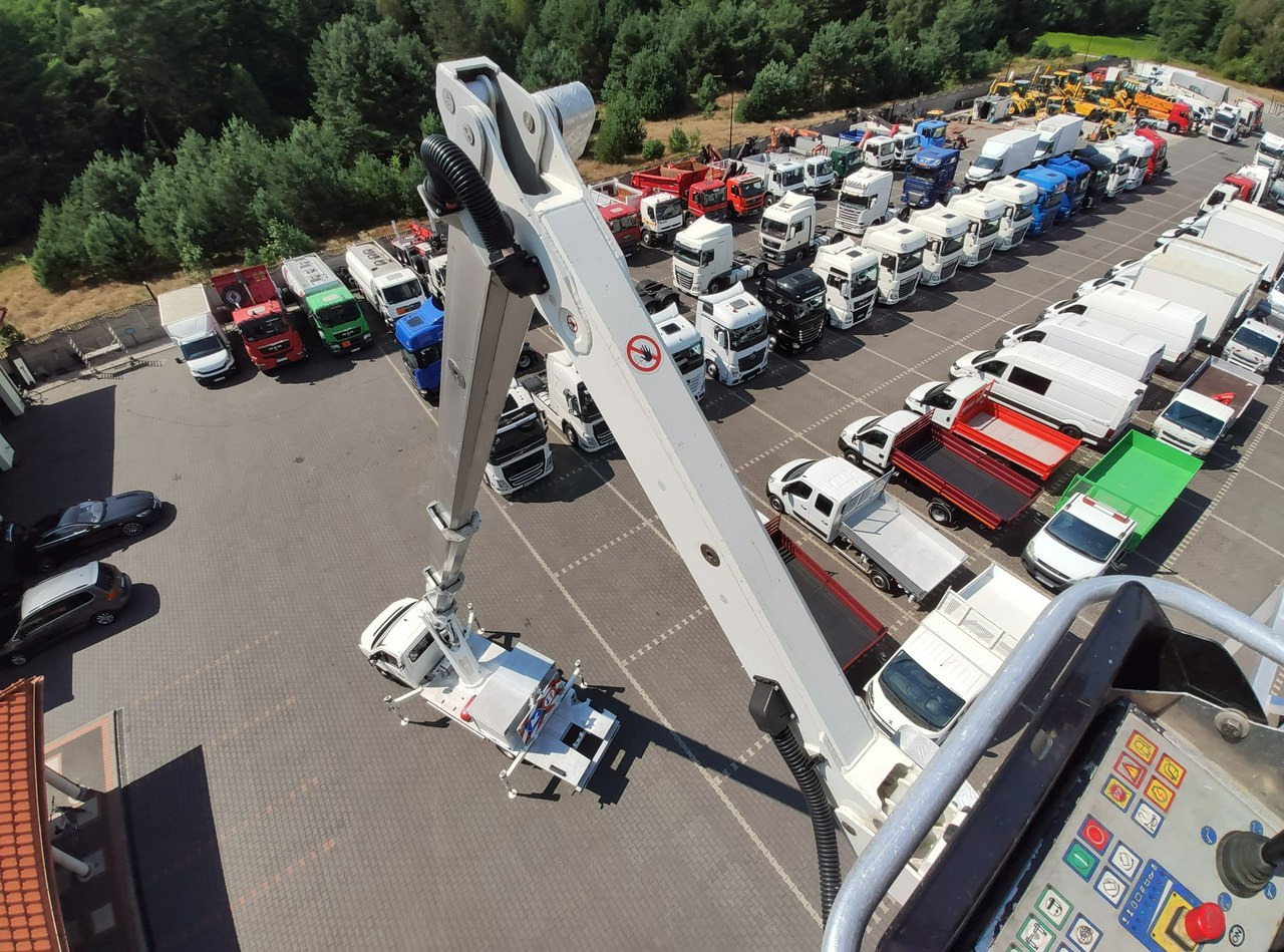 Iveco Volkswagen Crafter 4x4 Zwyżka 21m Palfinger P210BK JIP-Ogon udt - Camion cu nacela: Foto 3 Iveco Volkswagen Crafter 4x4 Zwyżka 21m Palfinger P210BK JIP-Ogon udt - Camion cu nacela: Foto 3