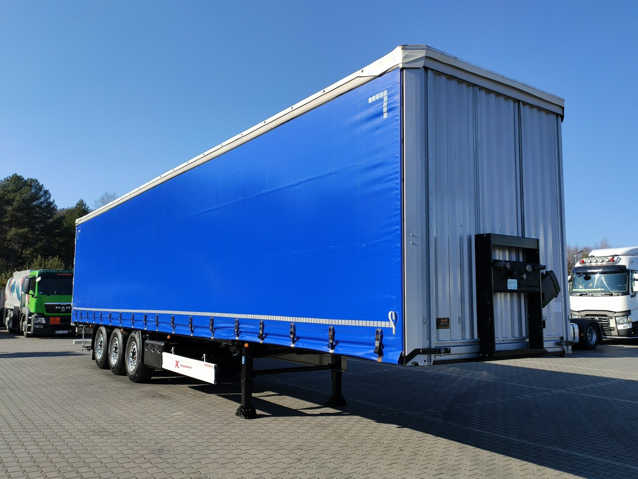 Kassbohrer Maxima XS Standard Super Stan Nowe Firany !!! - Semiremorcă prelată: Foto 1 Kassbohrer Maxima XS Standard Super Stan Nowe Firany !!! - Semiremorcă prelată: Foto 1