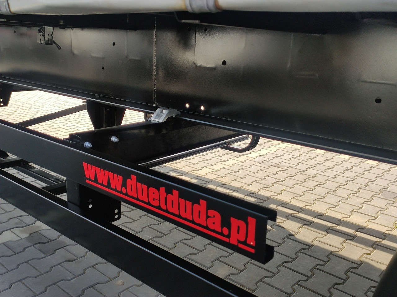 Semiremorcă prelată Kogel Coil mulda 3 Osie SAF Dach i Boki Zsuwane: Foto 19 Semiremorcă prelată Kogel Coil mulda 3 Osie SAF Dach i Boki Zsuwane: Foto 19