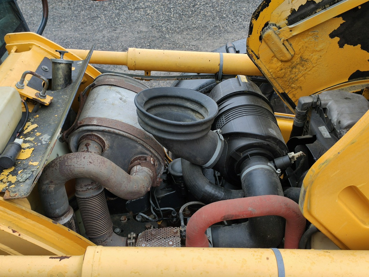 Buldoexcavator Komatsu WB 93S-5E0 Bez Luzów Zadbana Sprawna Super Stan !!!: Foto 26 Buldoexcavator Komatsu WB 93S-5E0 Bez Luzów Zadbana Sprawna Super Stan !!!: Foto 26