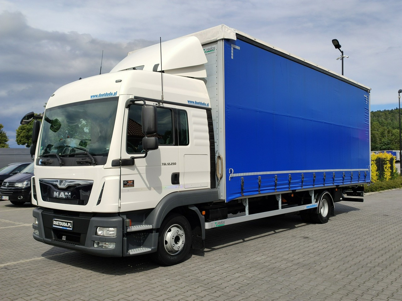 MAN TGL12.250 E6 Firana Tył Drzwi Dach Zsuwany Bogato Wyposażony - Camion cu prelată: Foto 1 MAN TGL12.250 E6 Firana Tył Drzwi Dach Zsuwany Bogato Wyposażony - Camion cu prelată: Foto 1