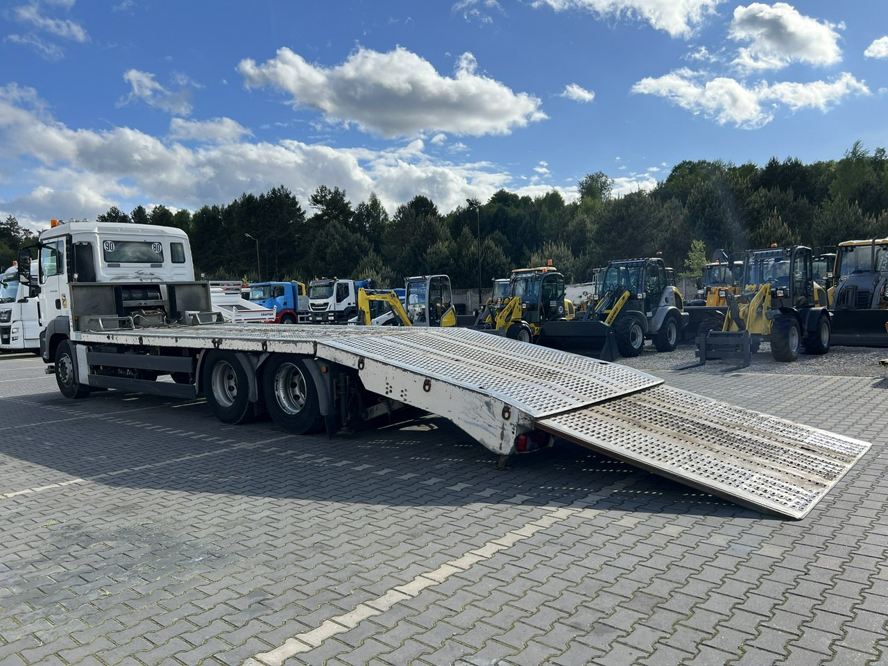 MAN TGS 28.360 6x2 Najazd Hydrauliczny Laweta Ciężarowa - Maşină de tractare: Foto 3 MAN TGS 28.360 6x2 Najazd Hydrauliczny Laweta Ciężarowa - Maşină de tractare: Foto 3