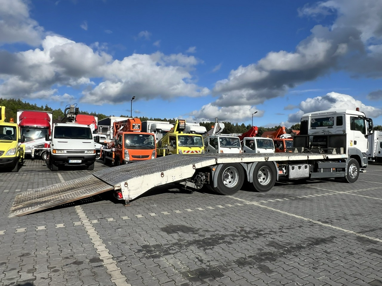 MAN TGS 28.360 6x2 Najazd Hydrauliczny Laweta Ciężarowa - Maşină de tractare: Foto 2 MAN TGS 28.360 6x2 Najazd Hydrauliczny Laweta Ciężarowa - Maşină de tractare: Foto 2