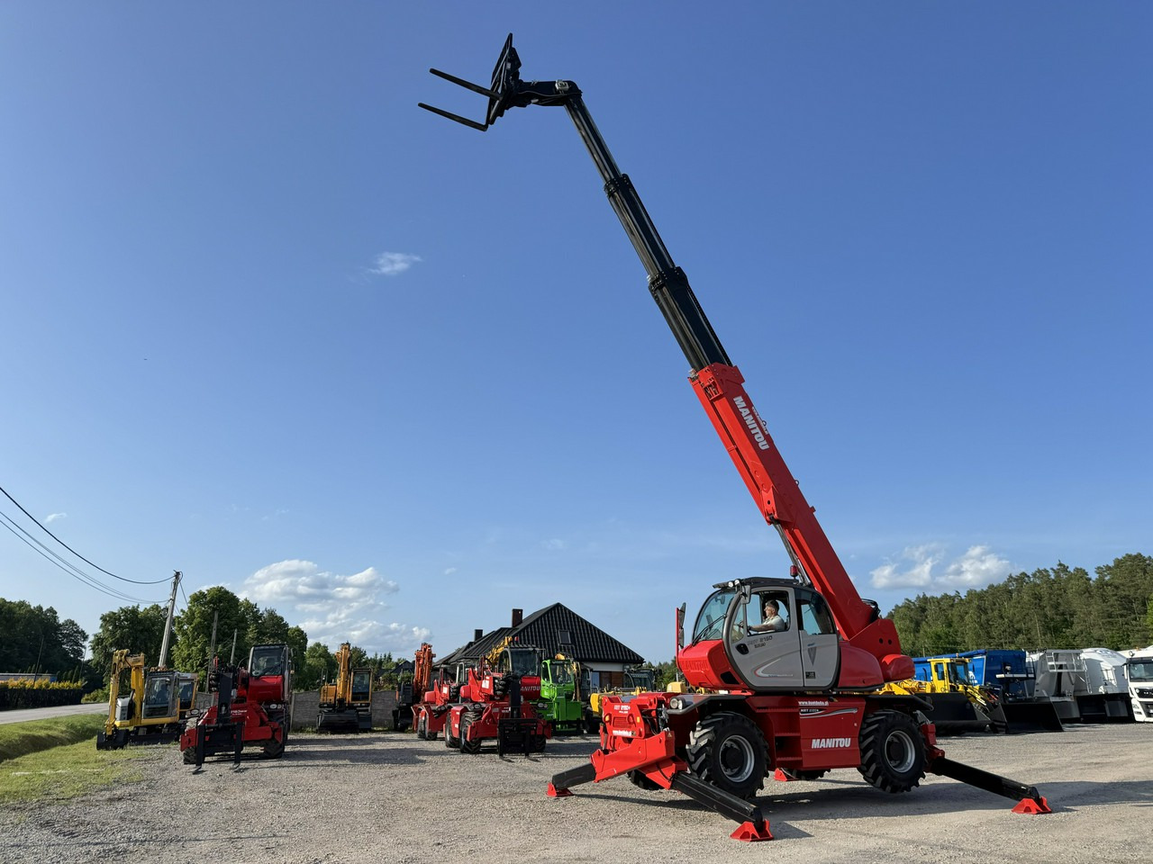 Manitou MRT 2150 ROTO Ładowarka Teleskopowa Obrotowa 2550 - Stivuitor telescopic: Foto 1 Manitou MRT 2150 ROTO Ładowarka Teleskopowa Obrotowa 2550 - Stivuitor telescopic: Foto 1