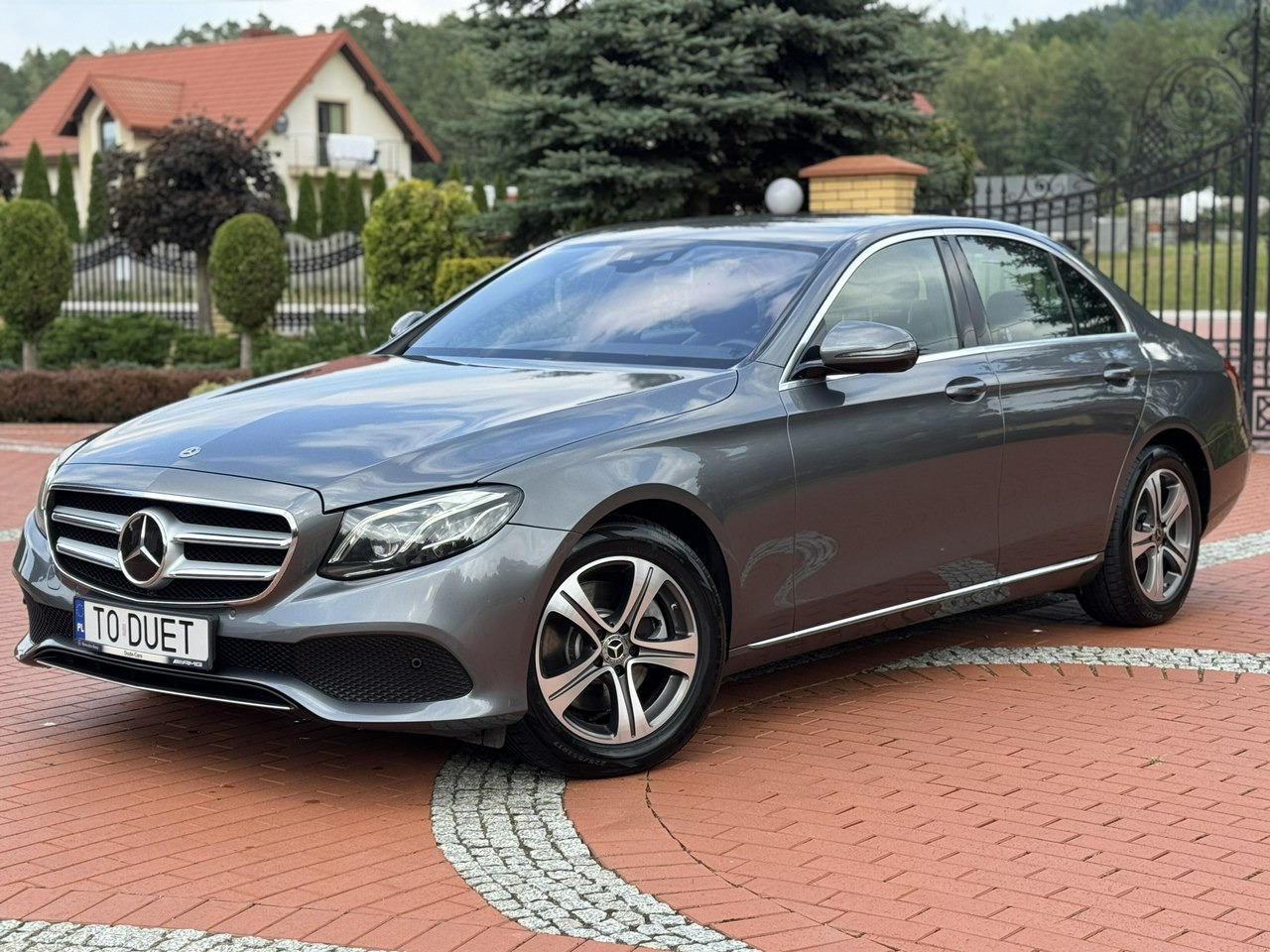 Mercedes E 220 - Berlină/ Sedan: Foto 5 Mercedes E 220 - Berlină/ Sedan: Foto 5